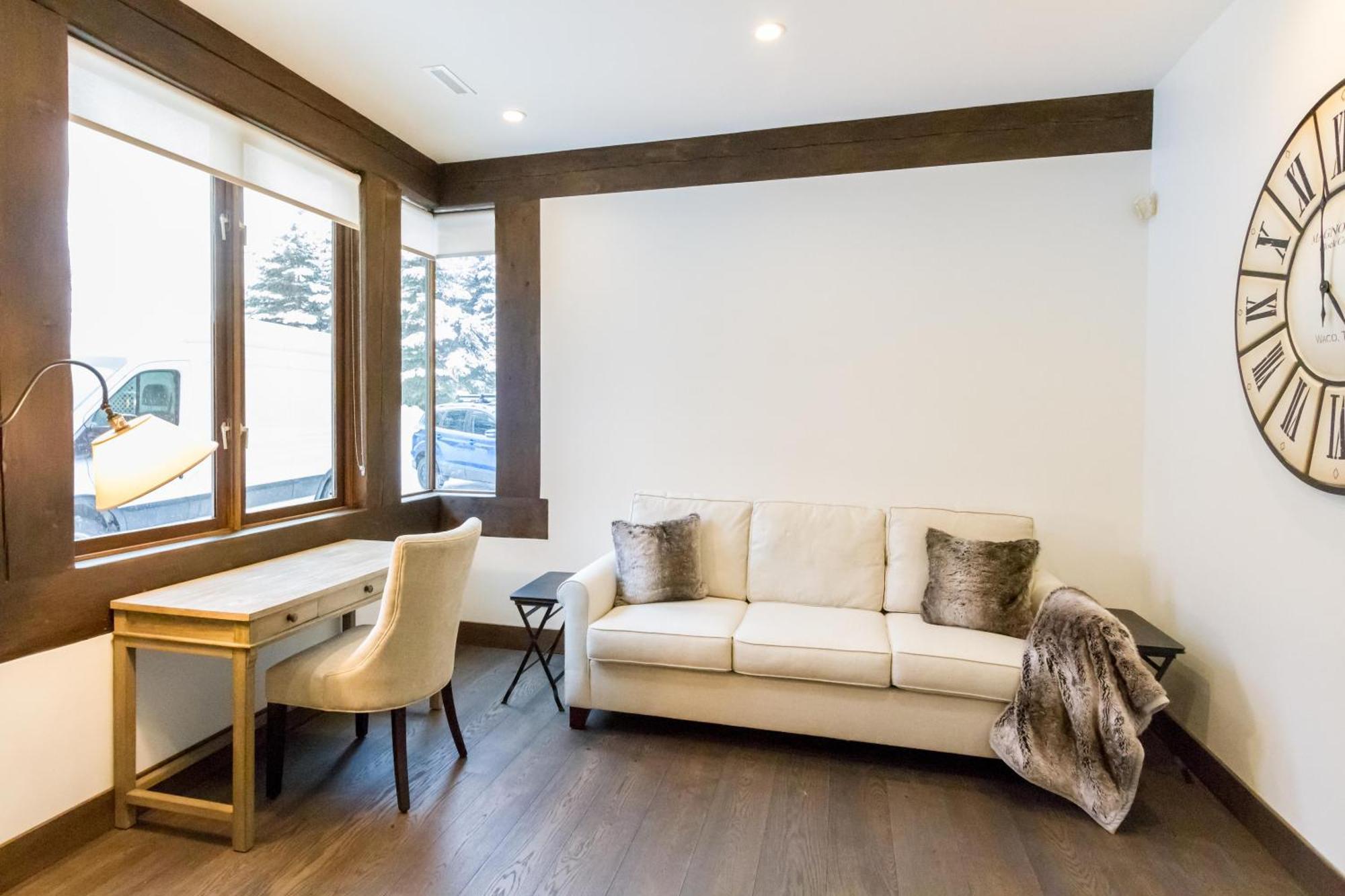 Chalet 3354 Peak Drive Whistler