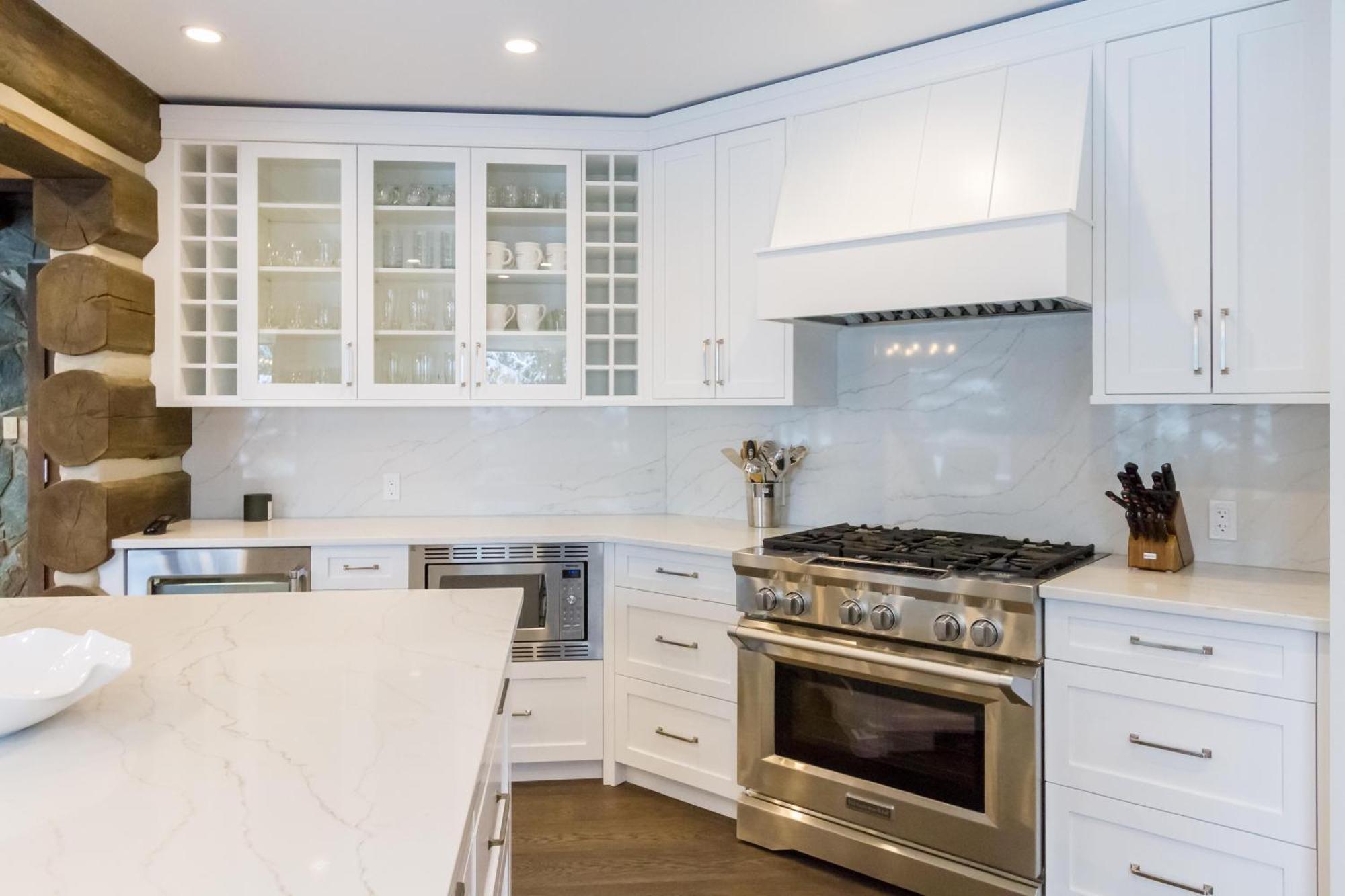 3354 Peak Drive * Whistler