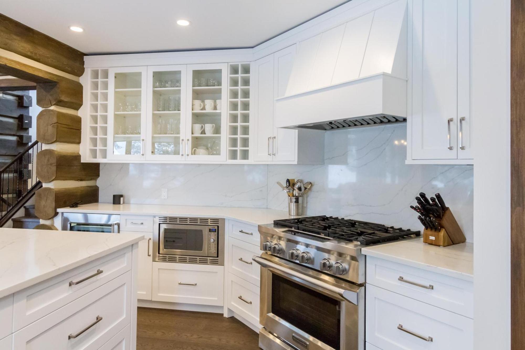 3354 Peak Drive Whistler