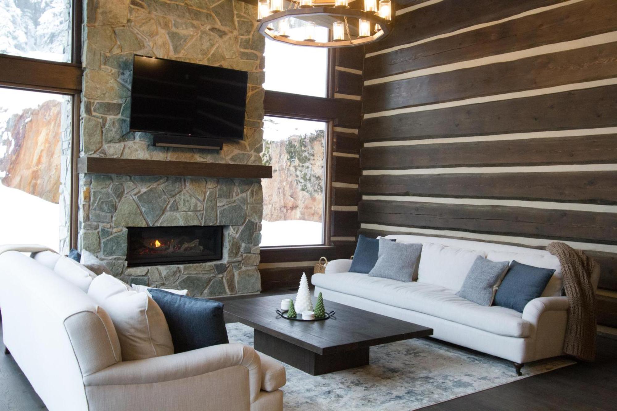 3354 Peak Drive Chalet *