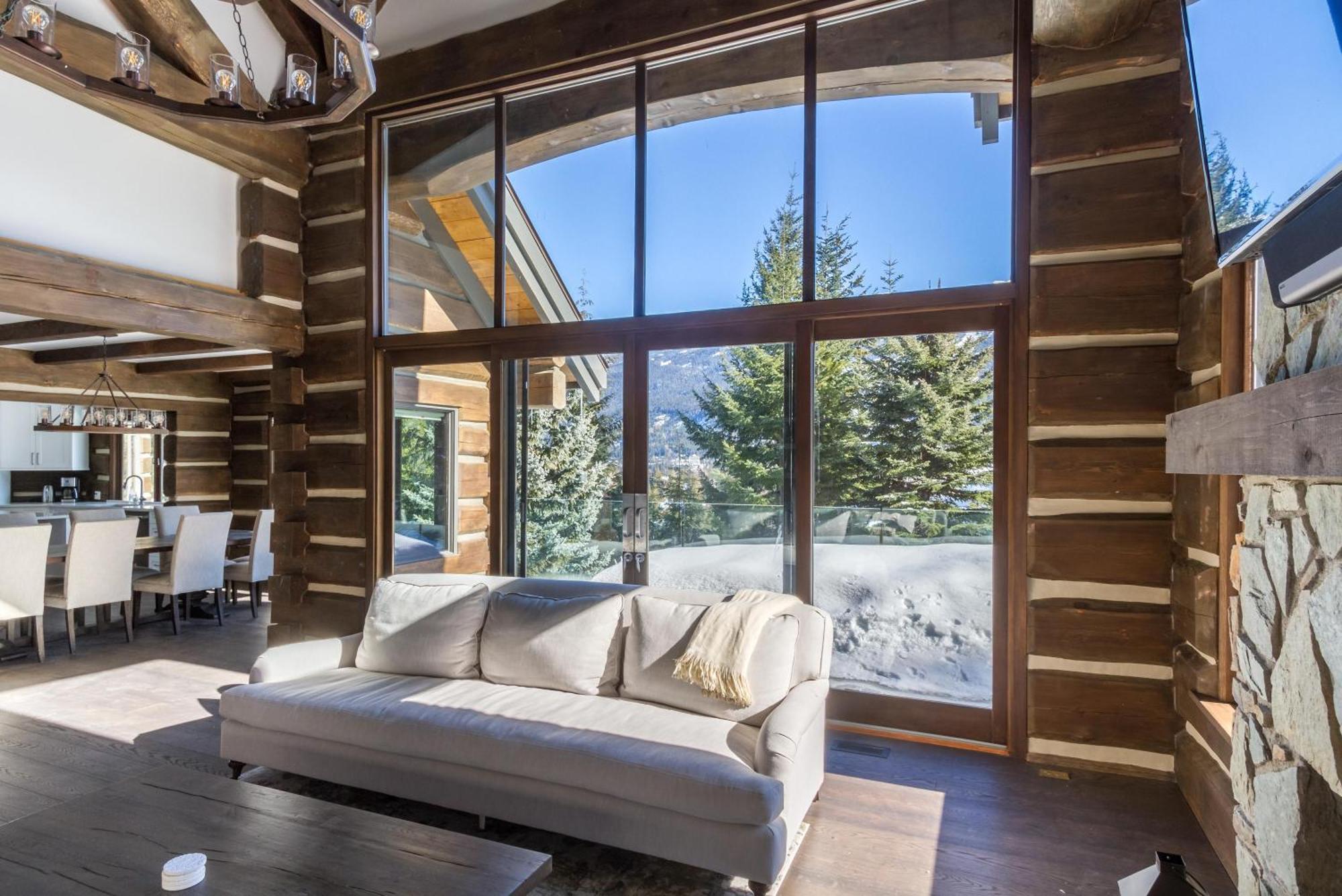 3354 Peak Drive Whistler