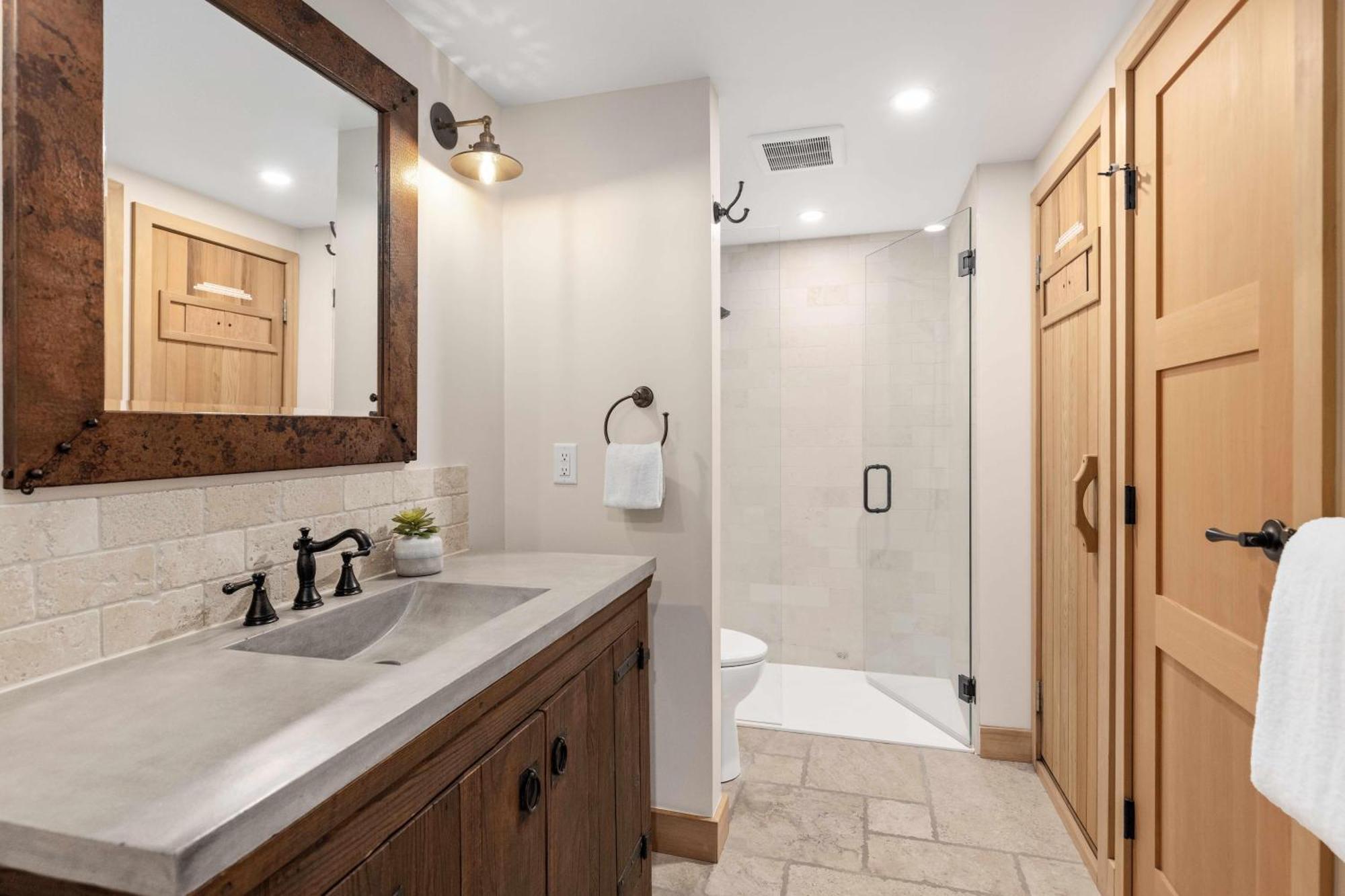 Hearthstone 2 | Stylish Cental Village Close To Lifts With Sauna & Parking