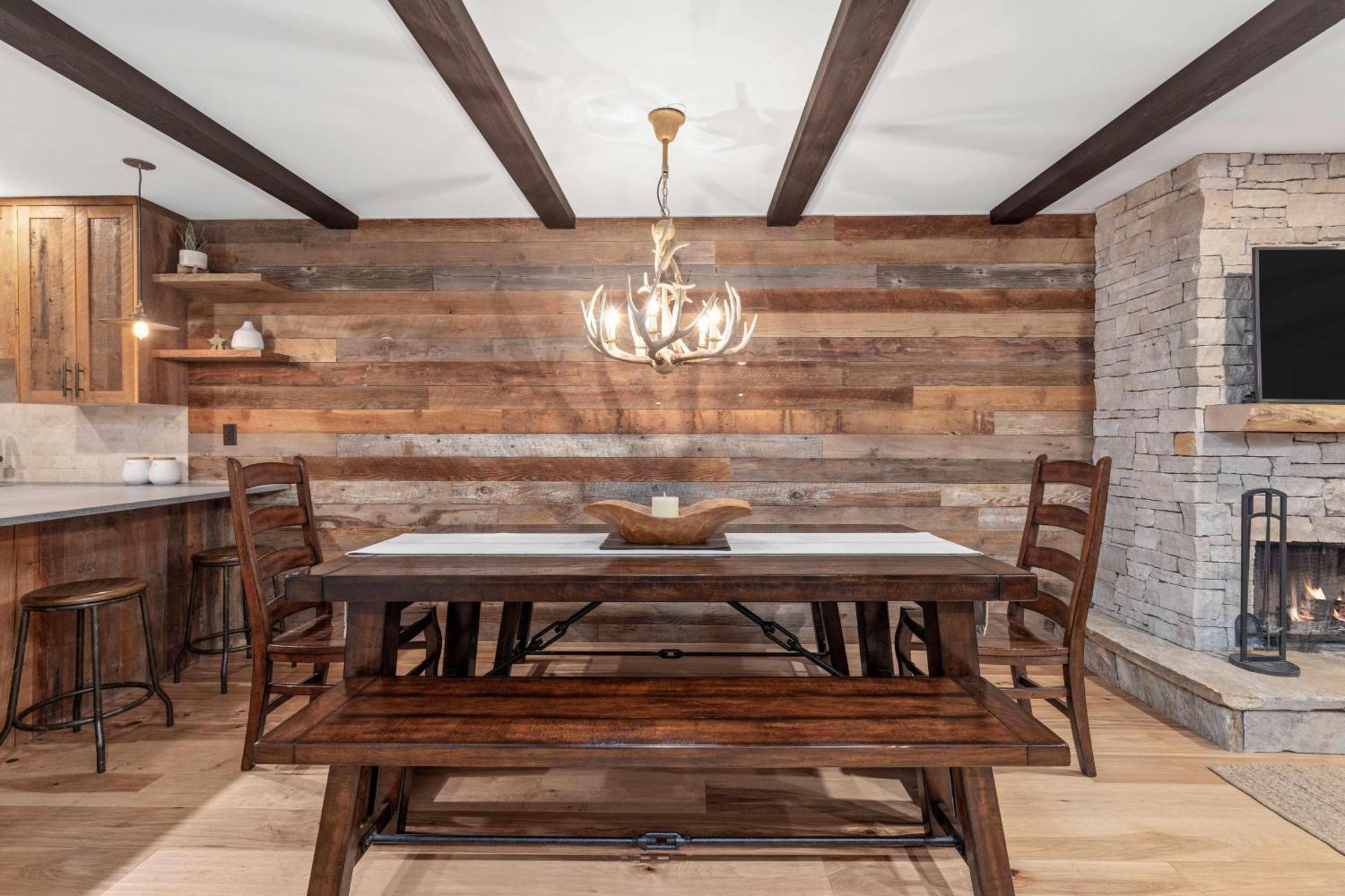 Hearthstone 2 | Stylish Cental Village Close To Lifts With Sauna & Parking *
