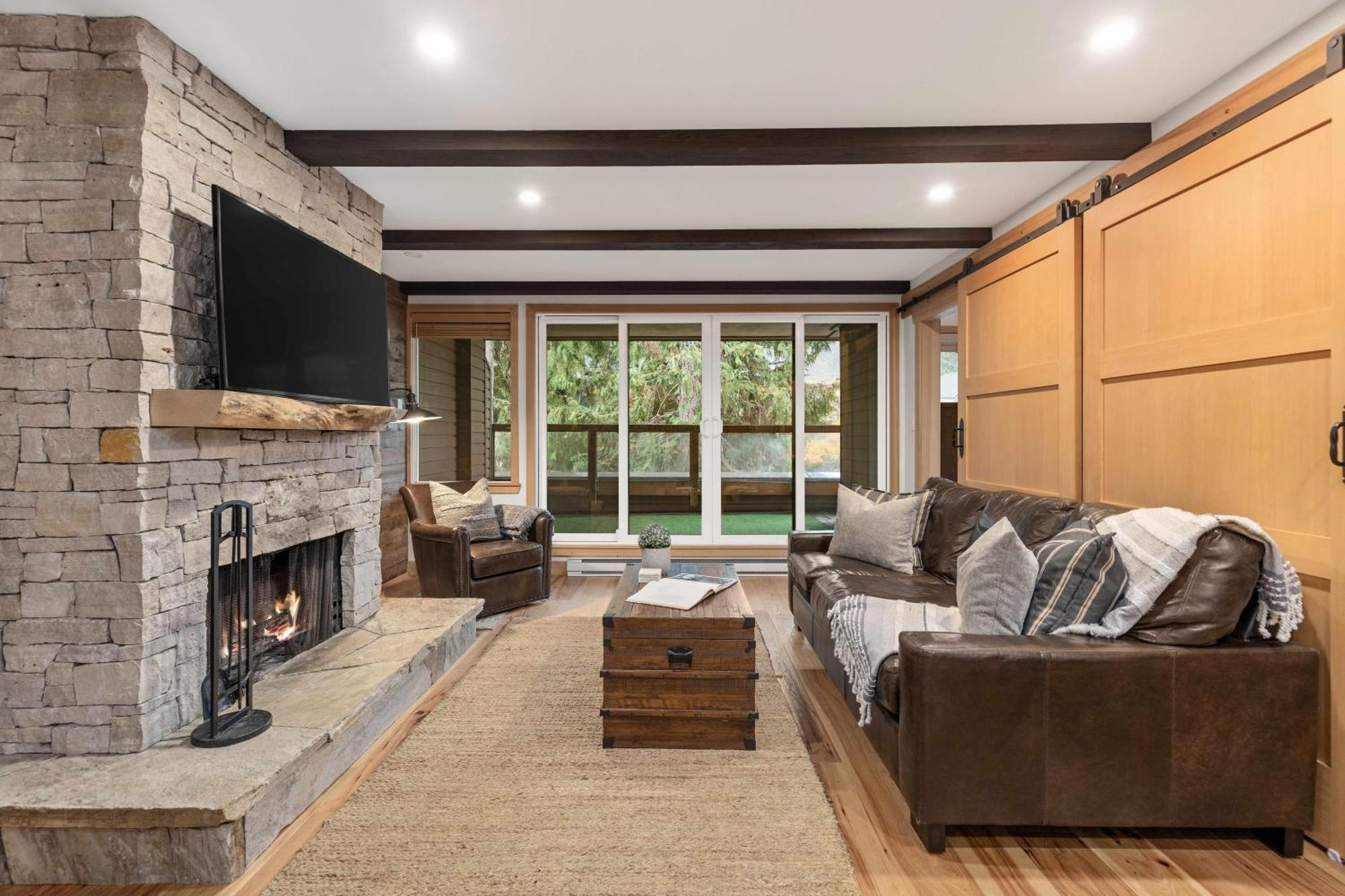Holiday home Hearthstone 2 | Stylish Cental Village Close To Lifts With Sauna & Parking *