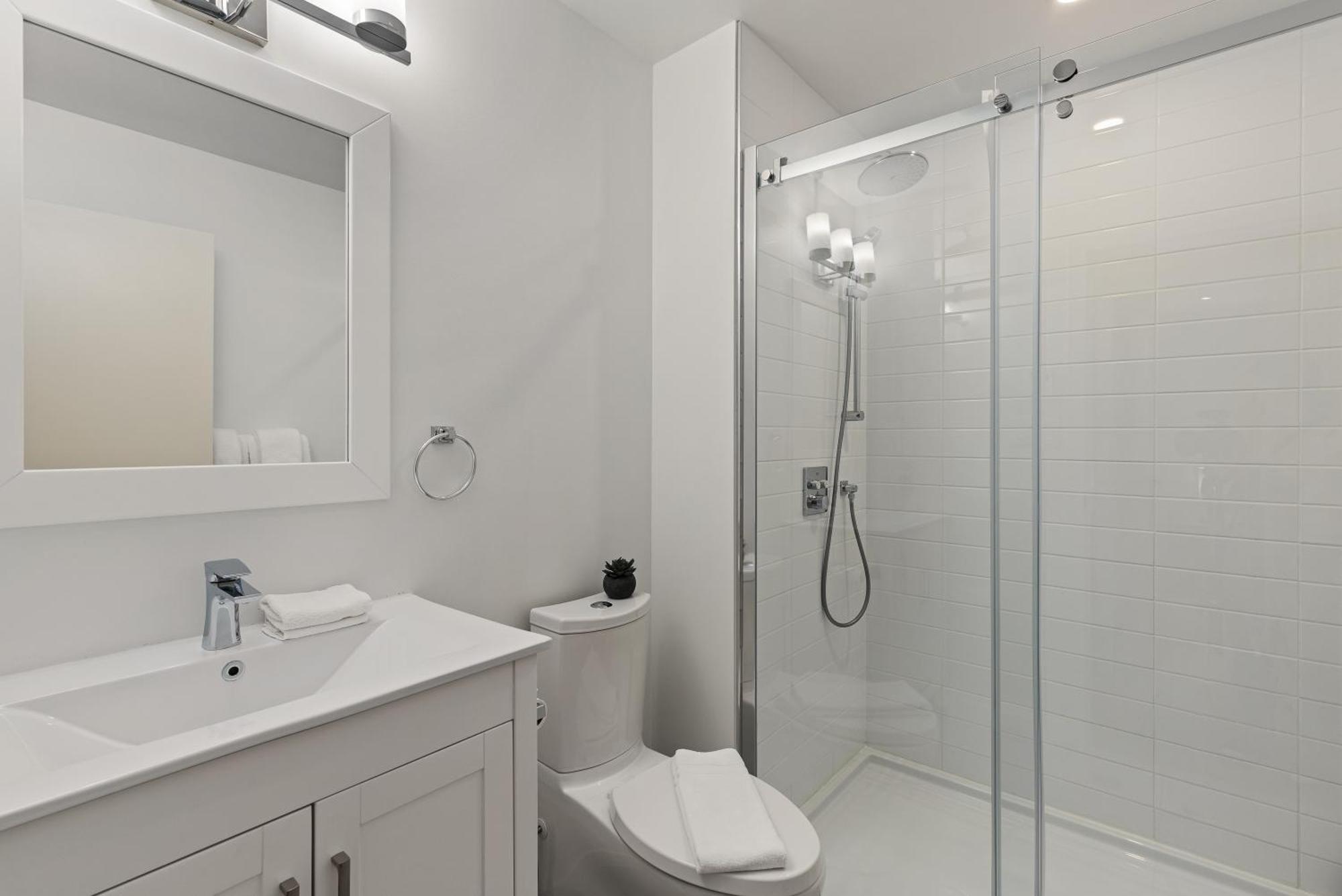 Panoramic And Mountain Views By Harmony Holiday home Whistler