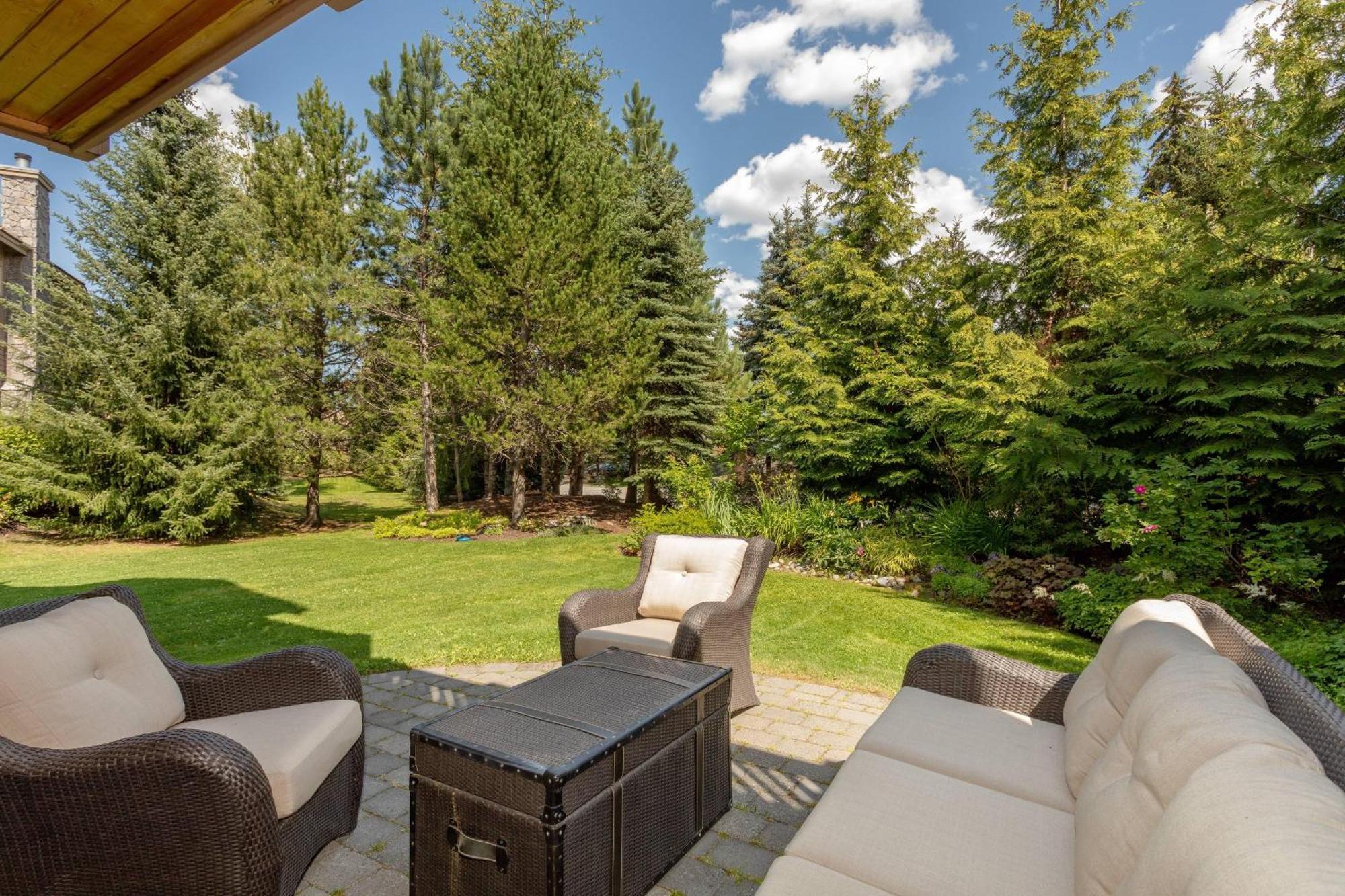Holiday home Meadow | Large Family-friendly Chalet, Mountain Views, Fireplace, Hot Tub *