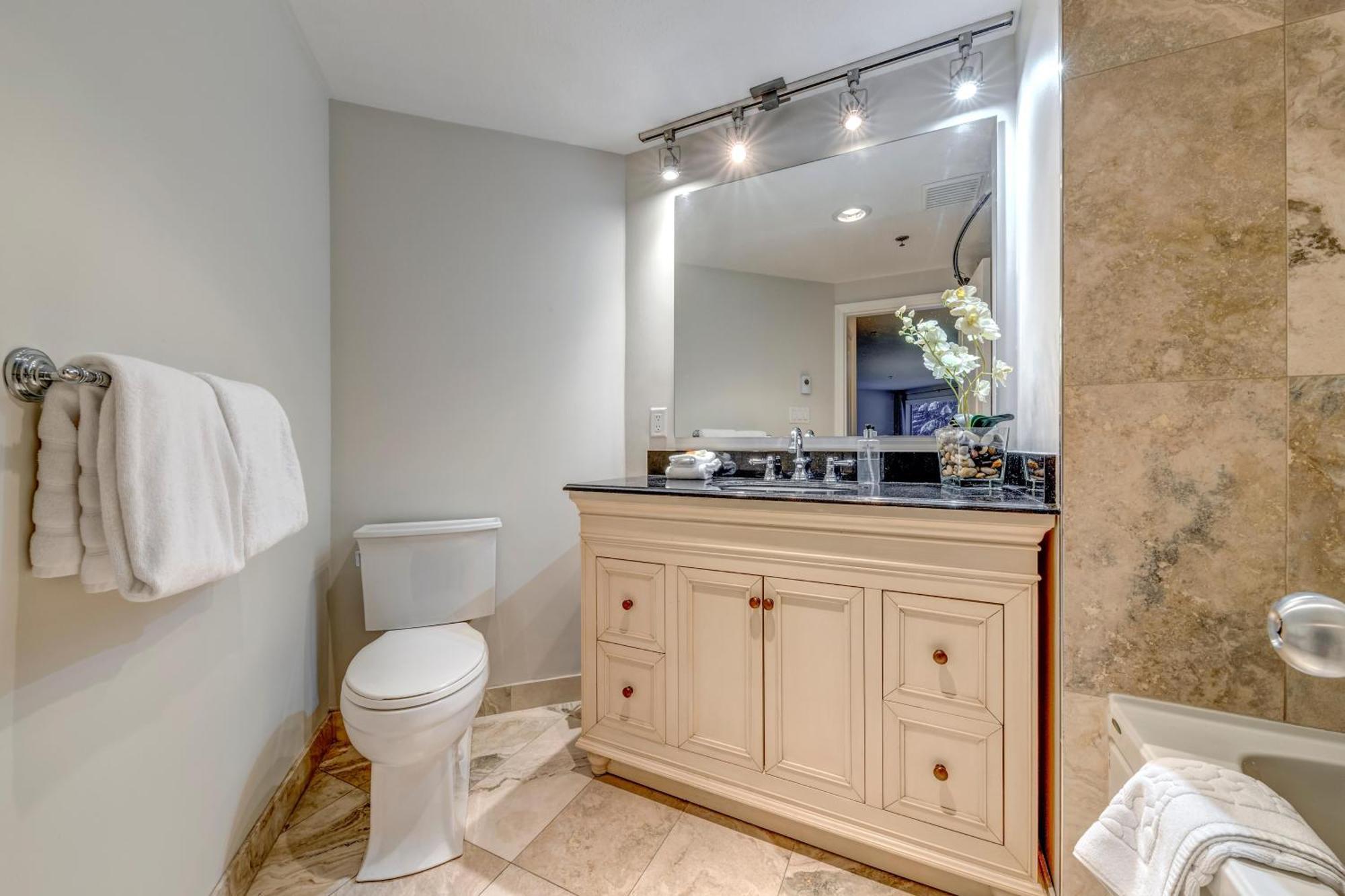 Greystone 333 Ski-in Out Holiday home *