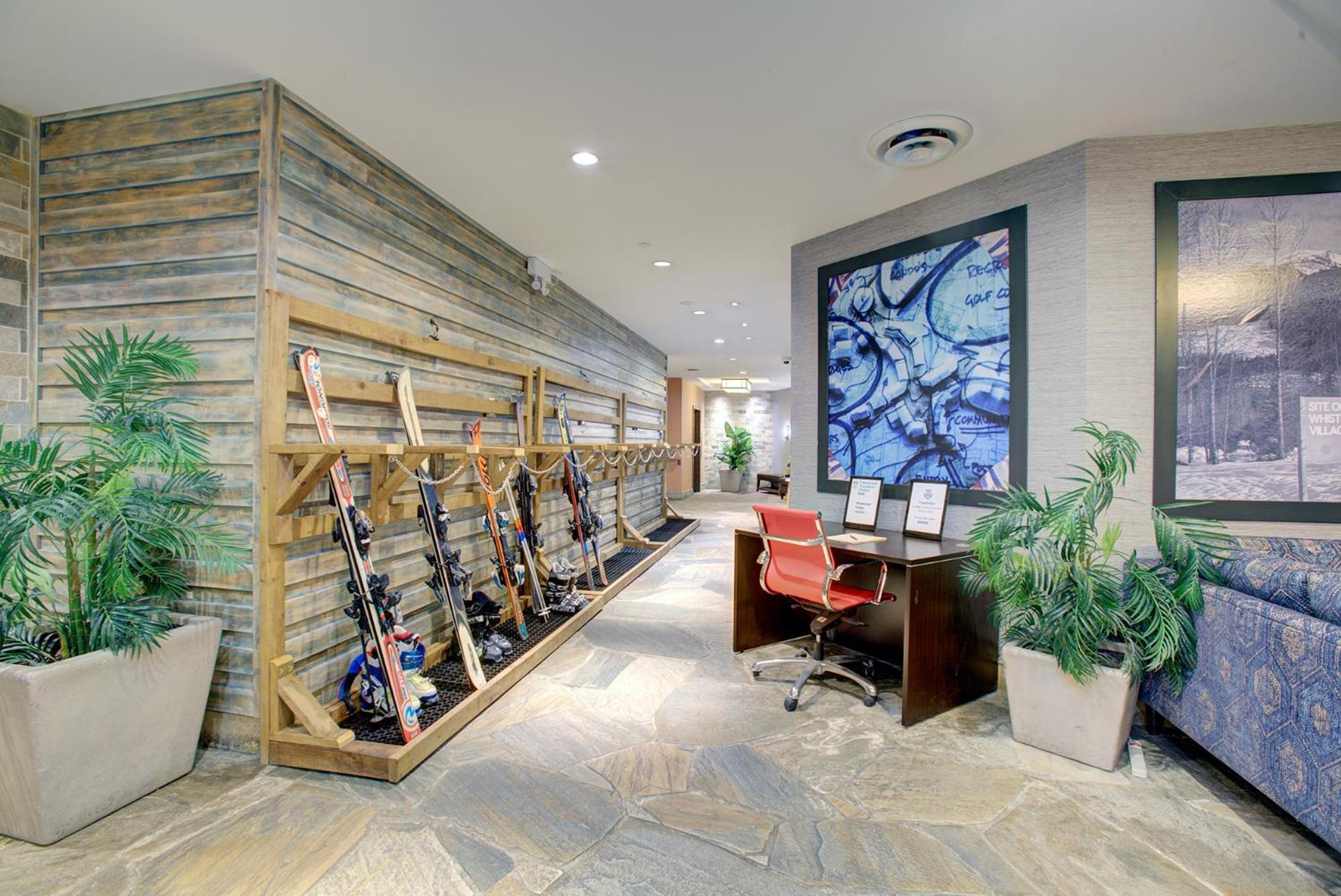 Hotel Blackcomb