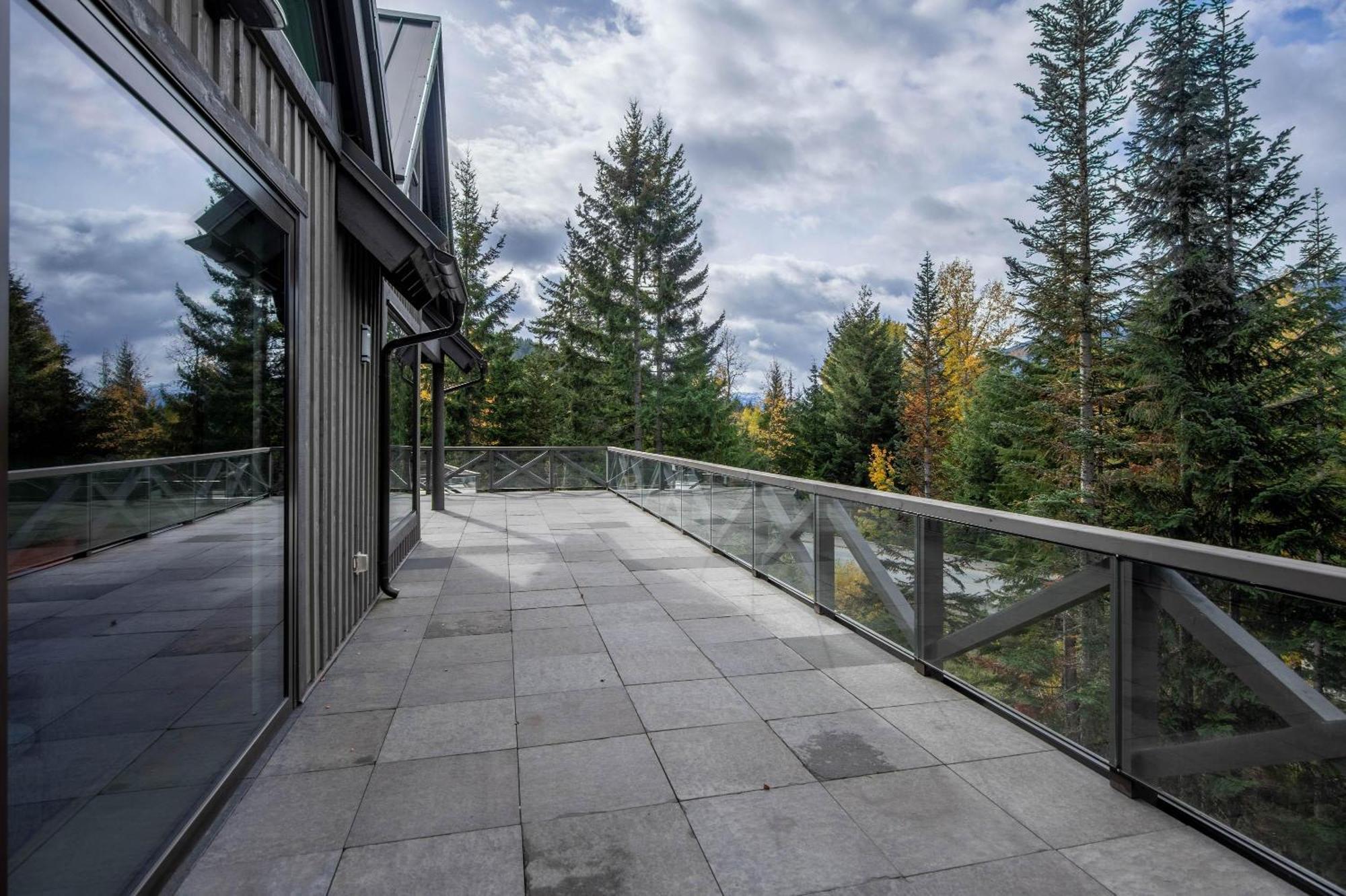 Pinnacle Ridge 03