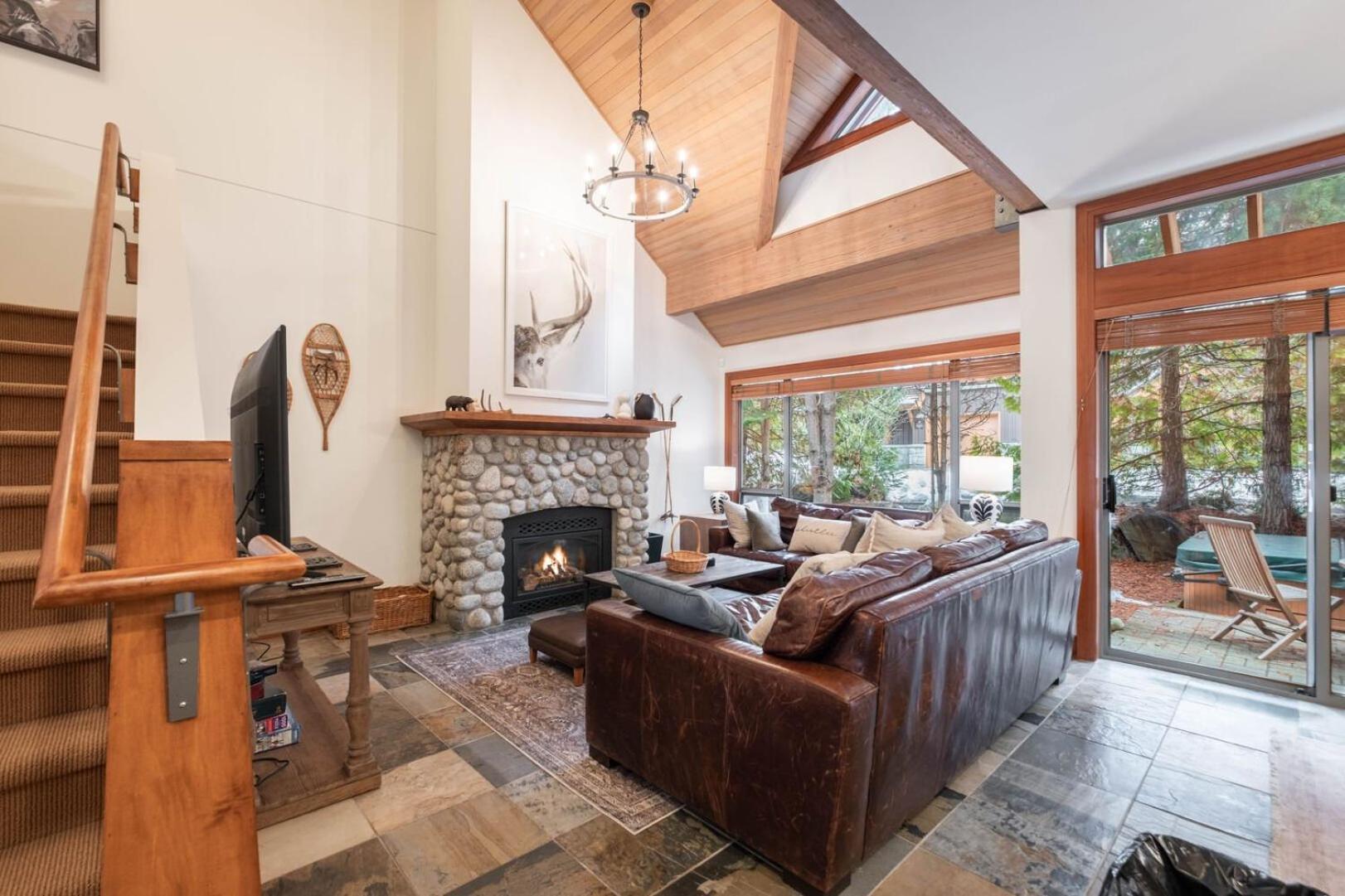 Montebello 4877 By Outpost * Whistler
