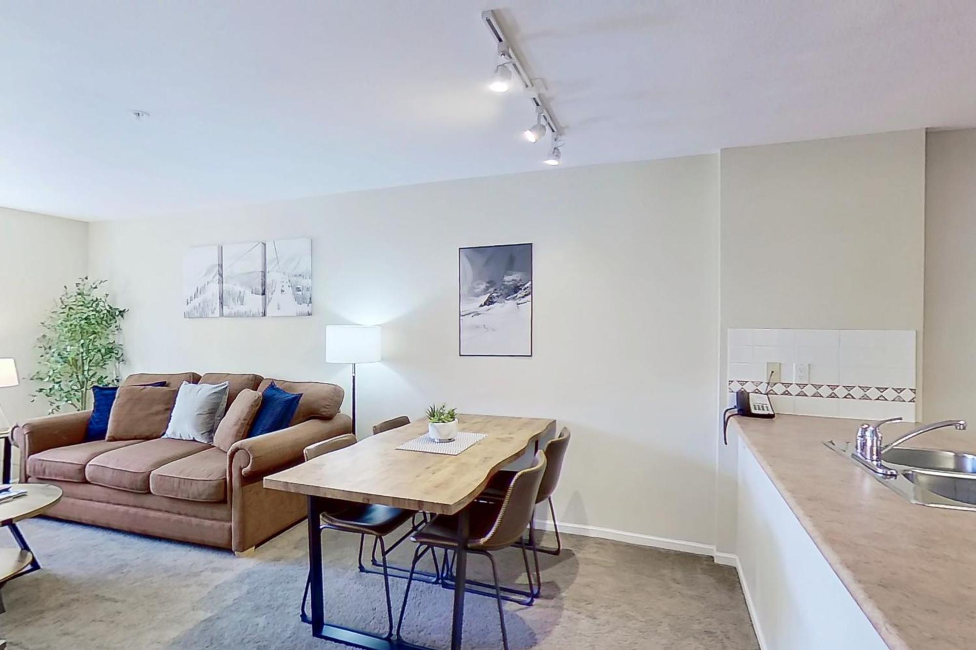 Town Plaza Apartment Whistler