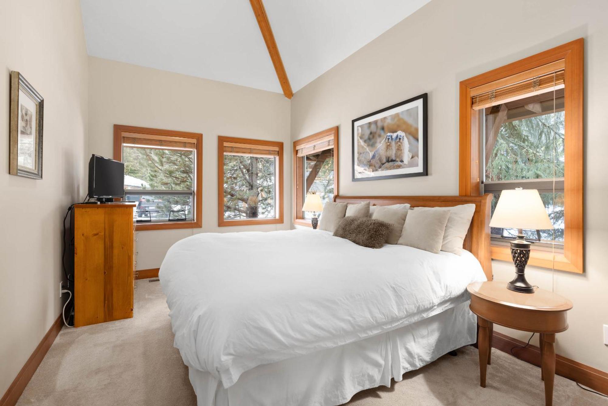 Montebello By Premier Apartment