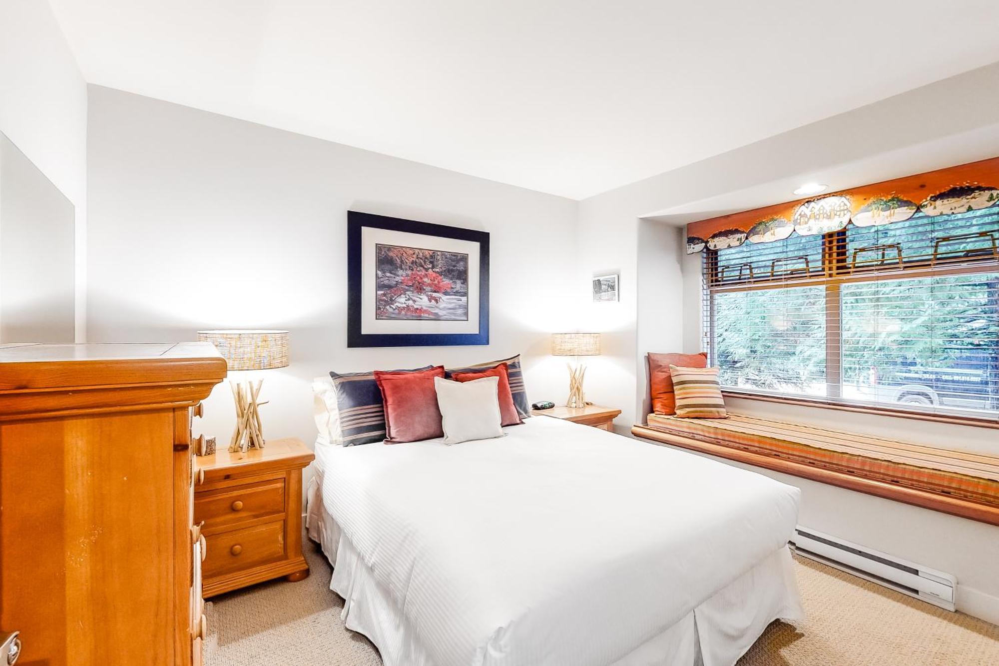 Apartment Placid Coach House 16