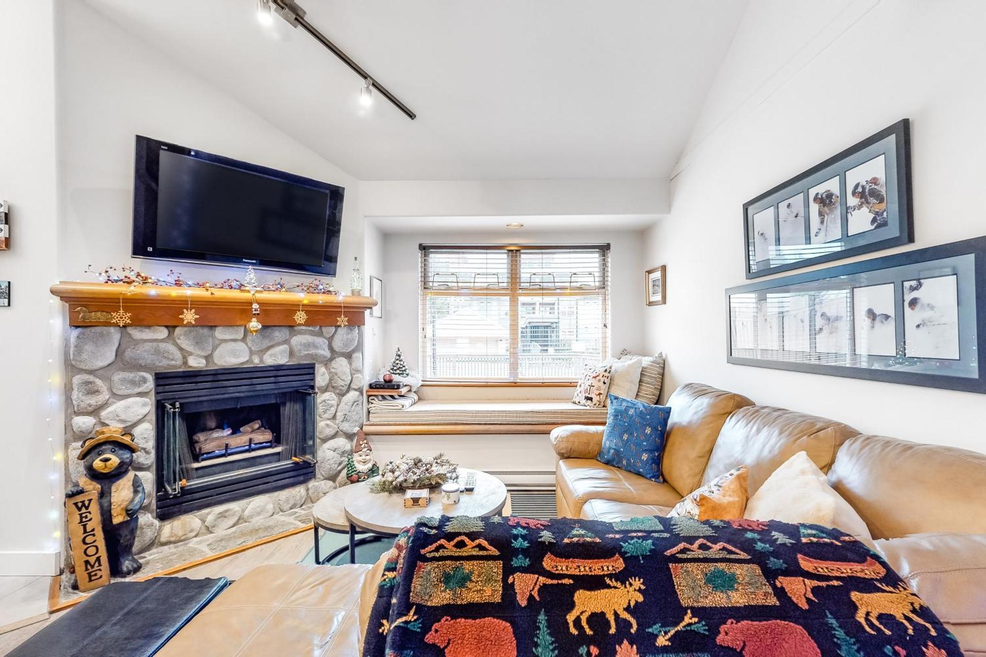 Apartment Placid Coach House 16
