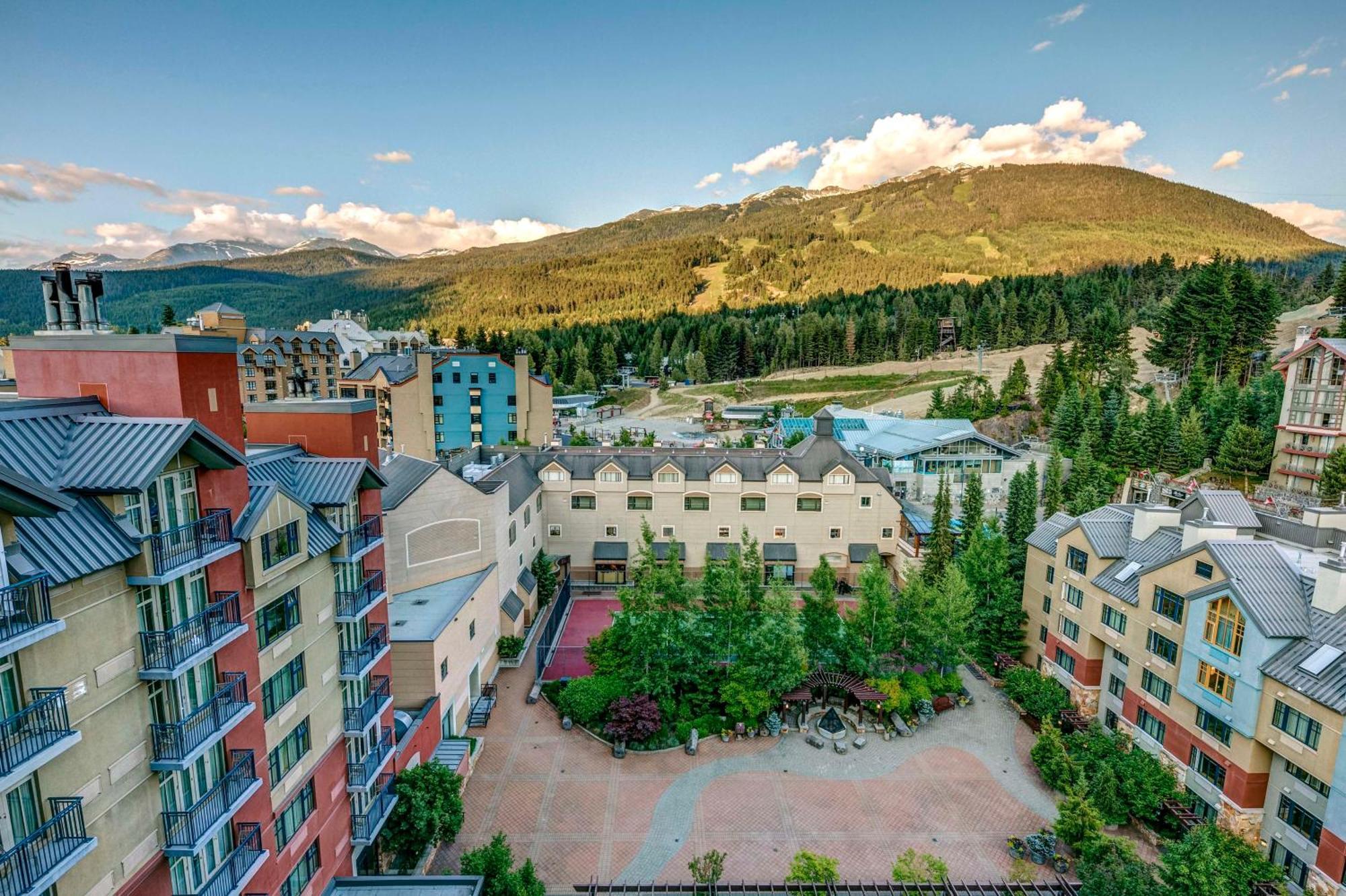 Hilton & Spa 5* Whistler