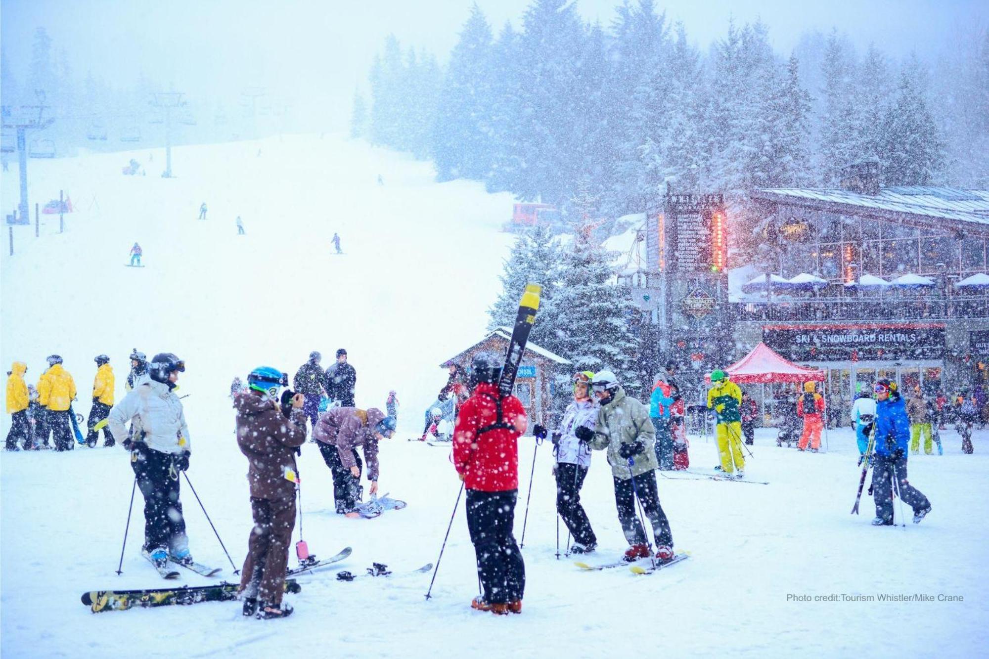 Aspens 466 | Family-friendly Ski-in Ski-out, Three Hot Tubs, Heated Pool Whistler