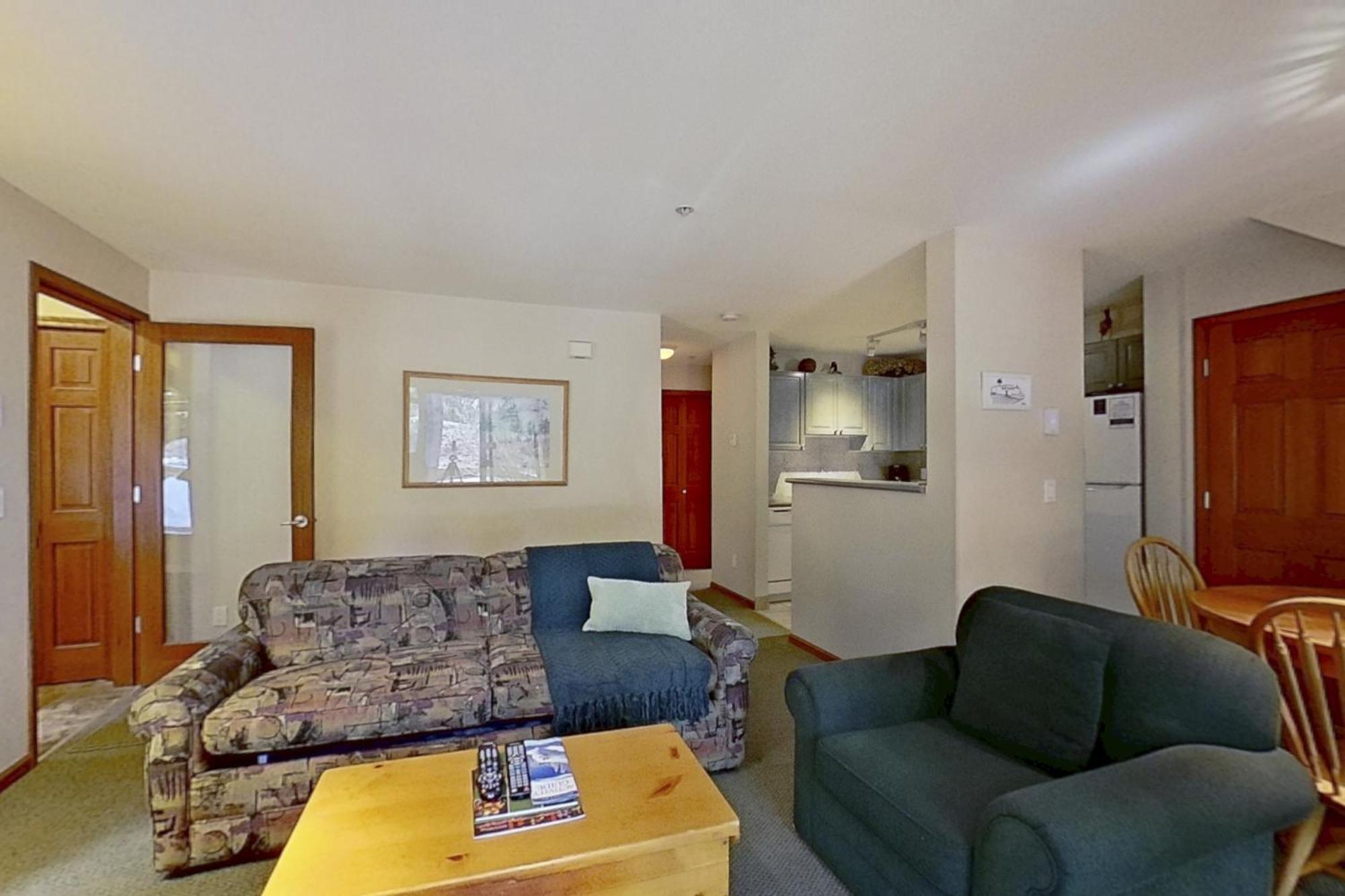Lagoons At Stoney Creek Apartment