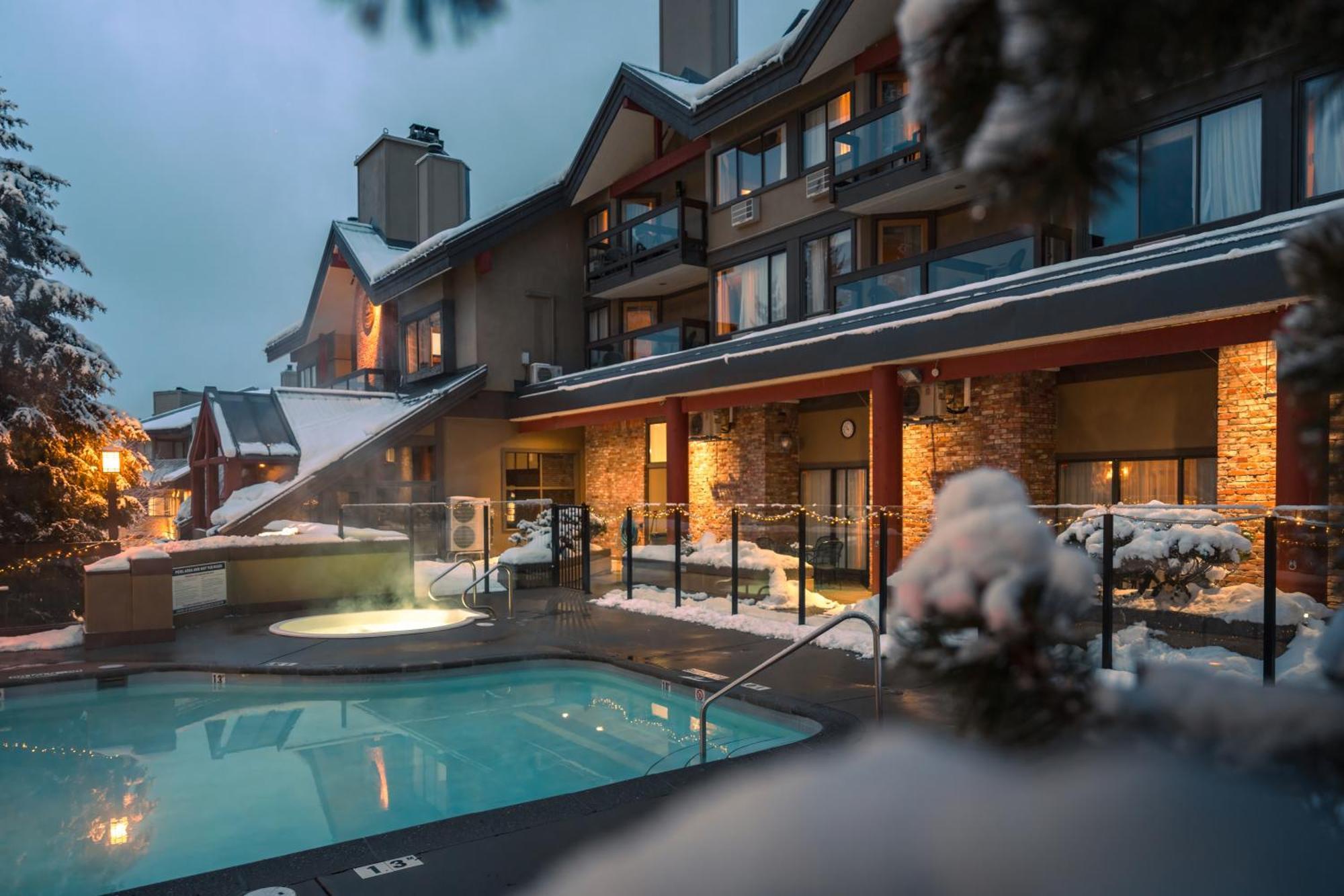 Hotel Village & 3*