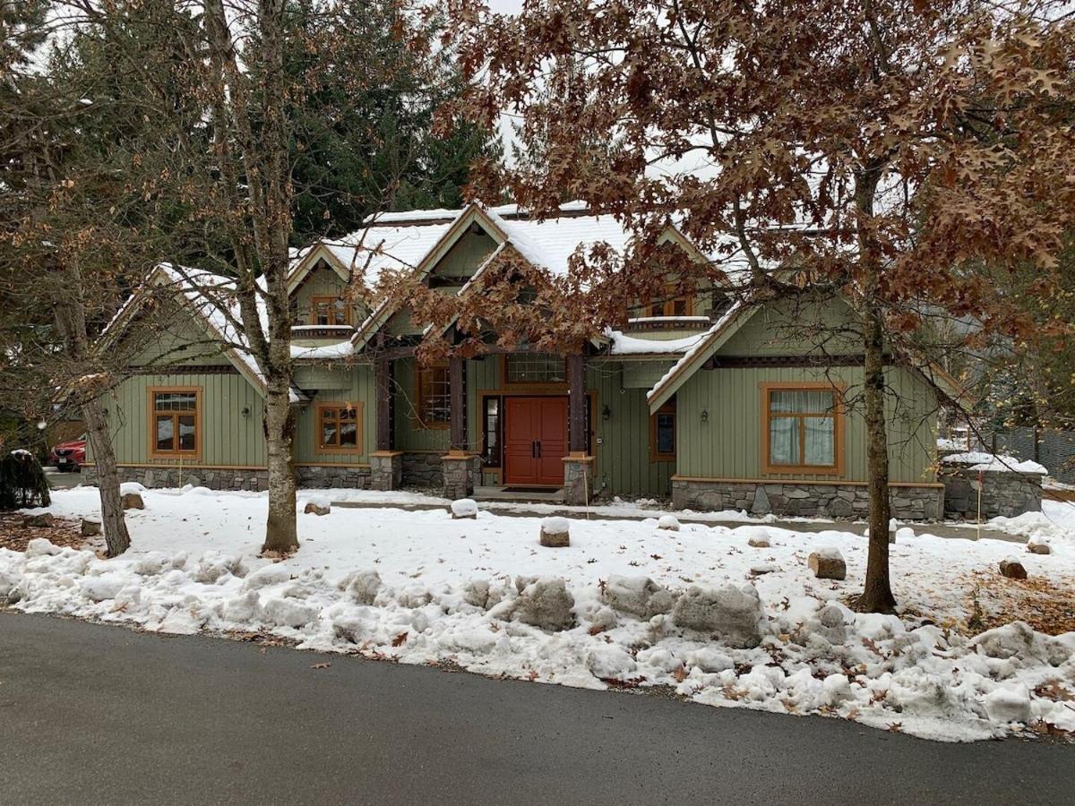 Alpine Whistler Retreat By Outpost Whistler Chalet *