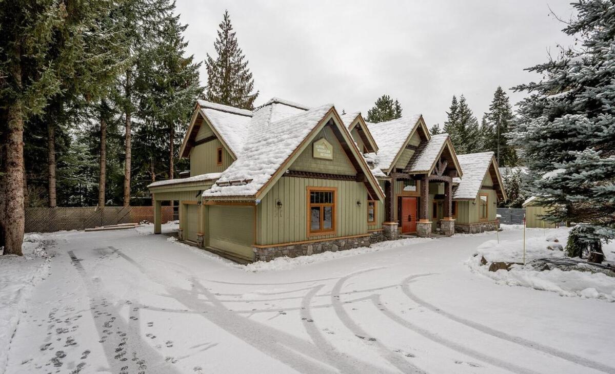 Alpine Whistler Retreat By Outpost Whistler * Whistler