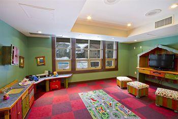 Legends Aparthotel