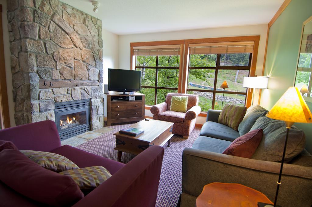 Hotel Lodging Ovations 4*