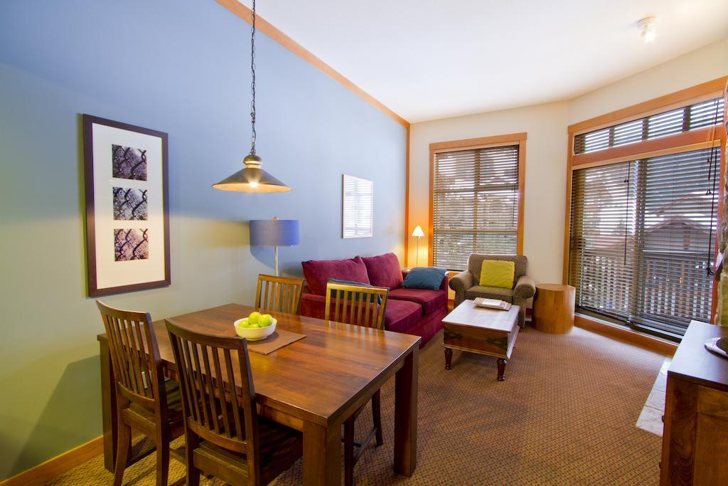 Hotel Lodging Ovations