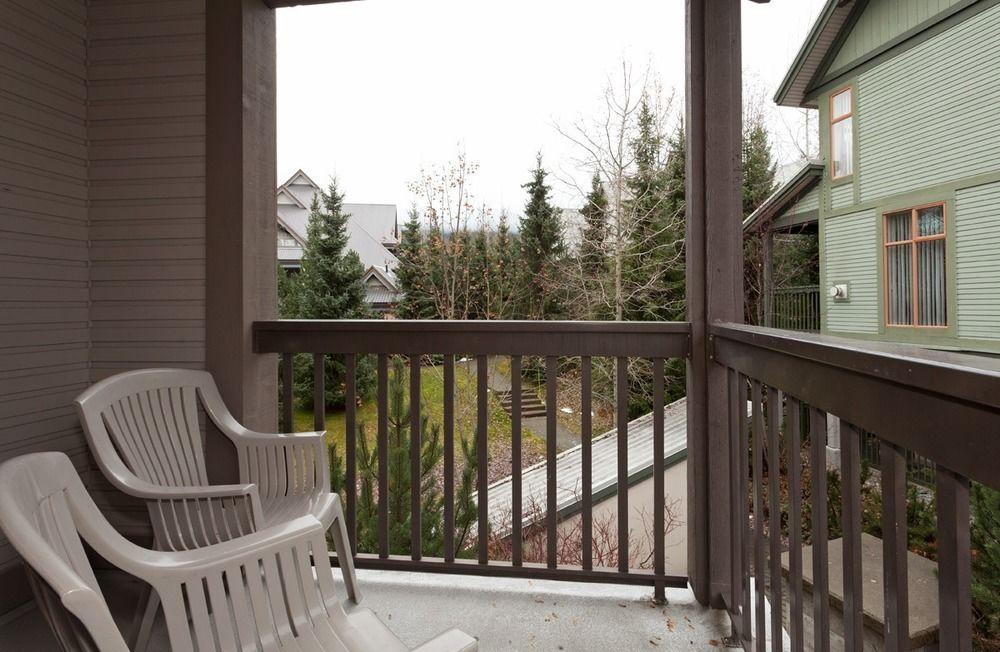 Premier - Village North Apartment *
