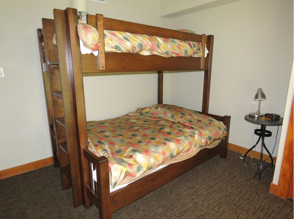 Lodging Ovations Hotel 4*
