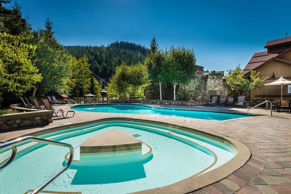 Lodging Ovations Hotel 4*