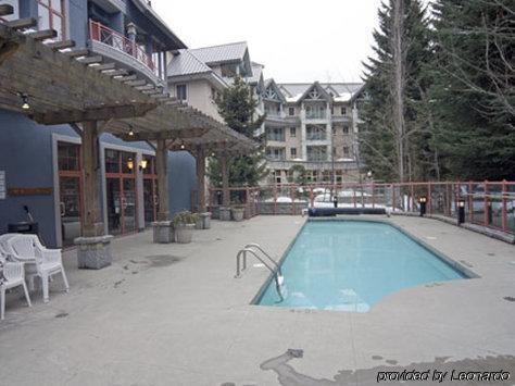 Hotel The Alpenglow At Whistler