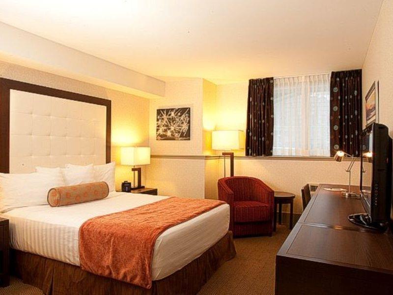 Hotel Aava Whistler