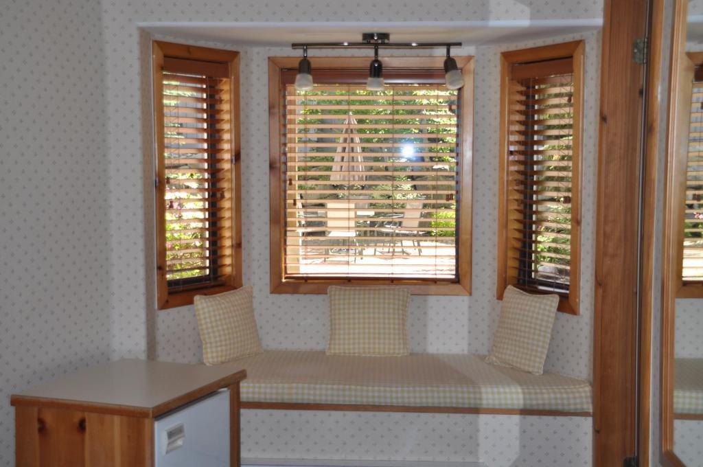 Bed & Breakfast Bear Tracks Chalet Whistler