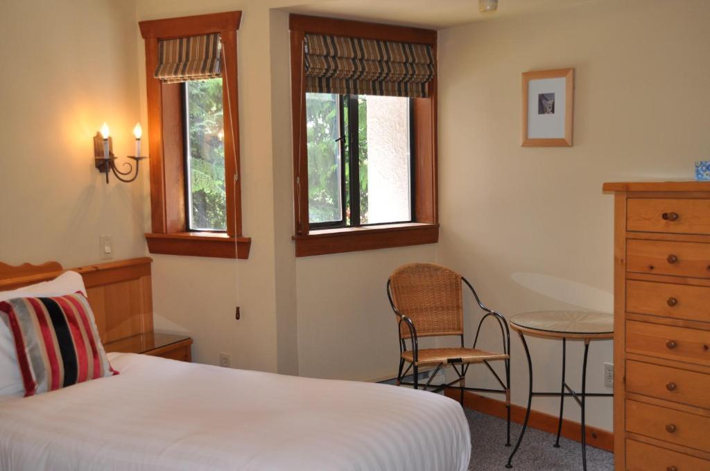 Bed & Breakfast Bear Tracks Chalet