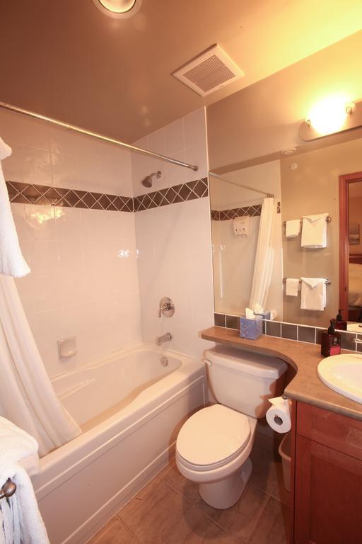 Alpine Chalet Retreat & Wellness Chalet Whistler