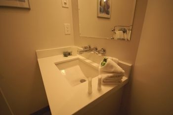 Superior Townhomes Hotel 4*