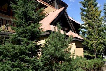 Superior Townhomes Hotel 4*