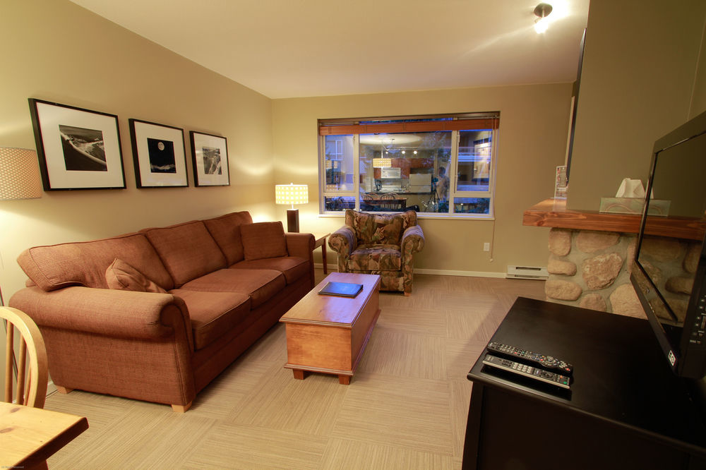 Town Plaza By Premier 3*