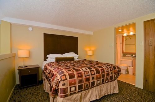 Mountain Side By Executive Hotel