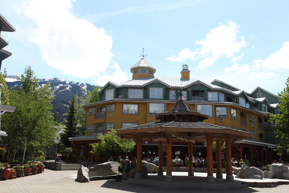Resortquest At The Town Plaza Hotel 2*
