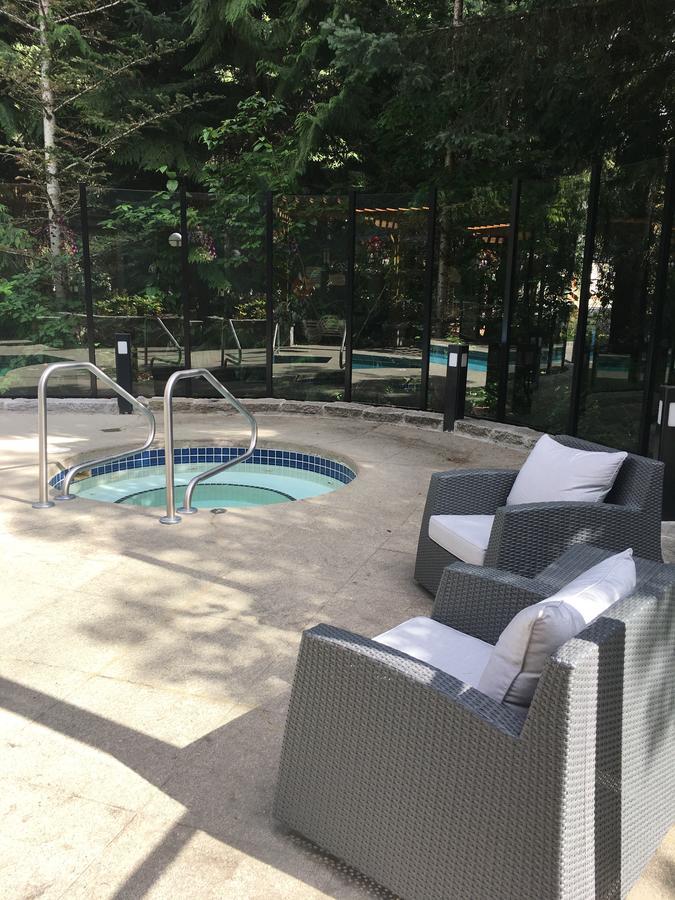 Alpenglow Suite: Village Mountain Retreat * Whistler