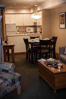 Resortquest At Placid Hotel