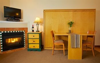 Apartment Alpenglow Suite: Village Mountain Retreat Whistler