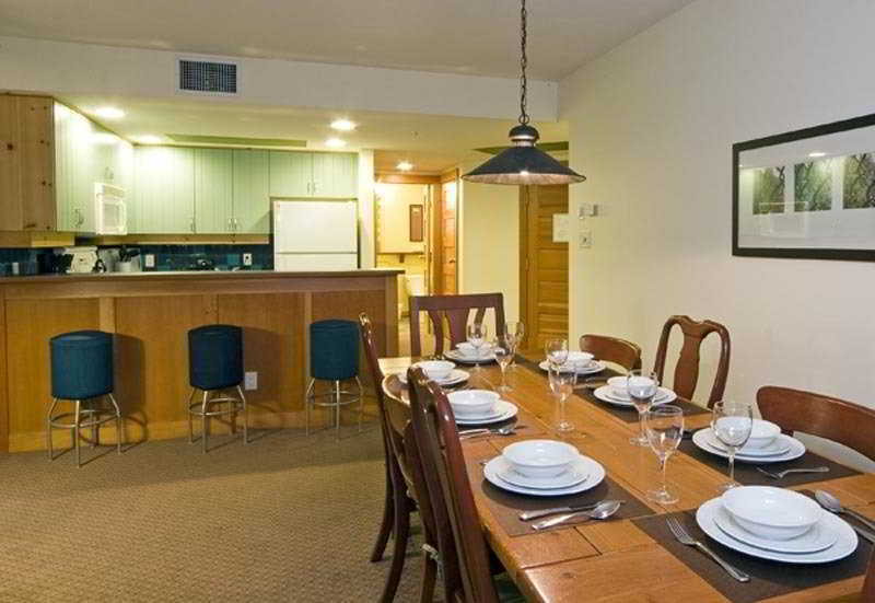 Legends Aparthotel 4*