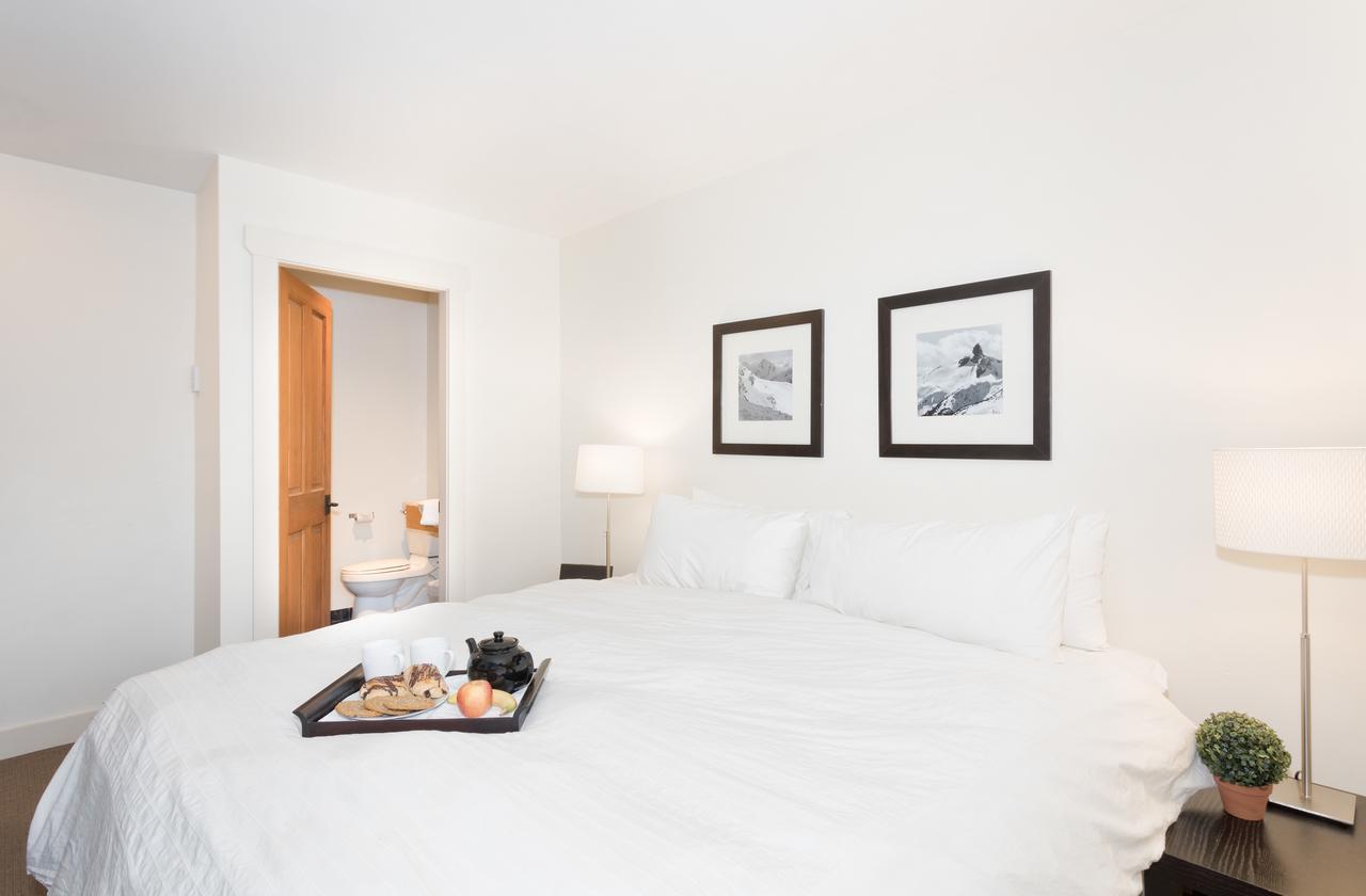 Glacier Apartment