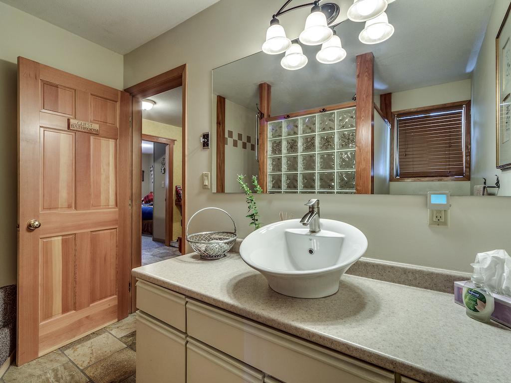 Golden Dreams Bed & Breakfast