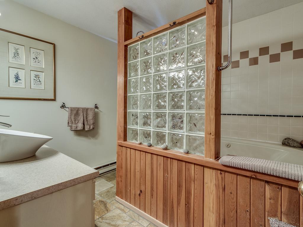 Golden Dreams 3* Whistler