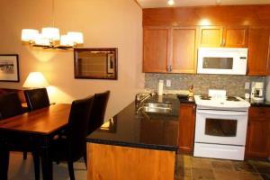 Glacier Lodge By Bill Apartment *