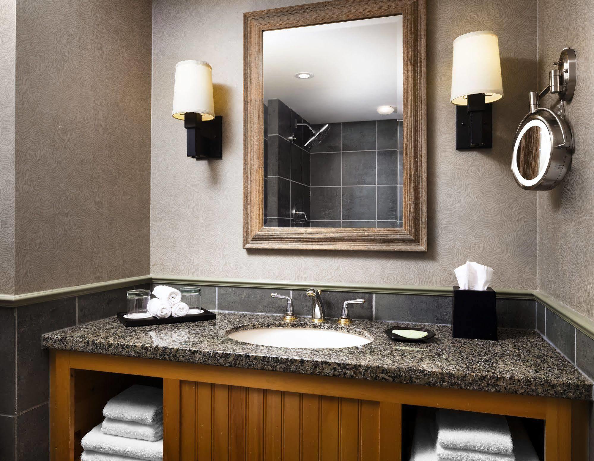 The Westin By Latour 5*