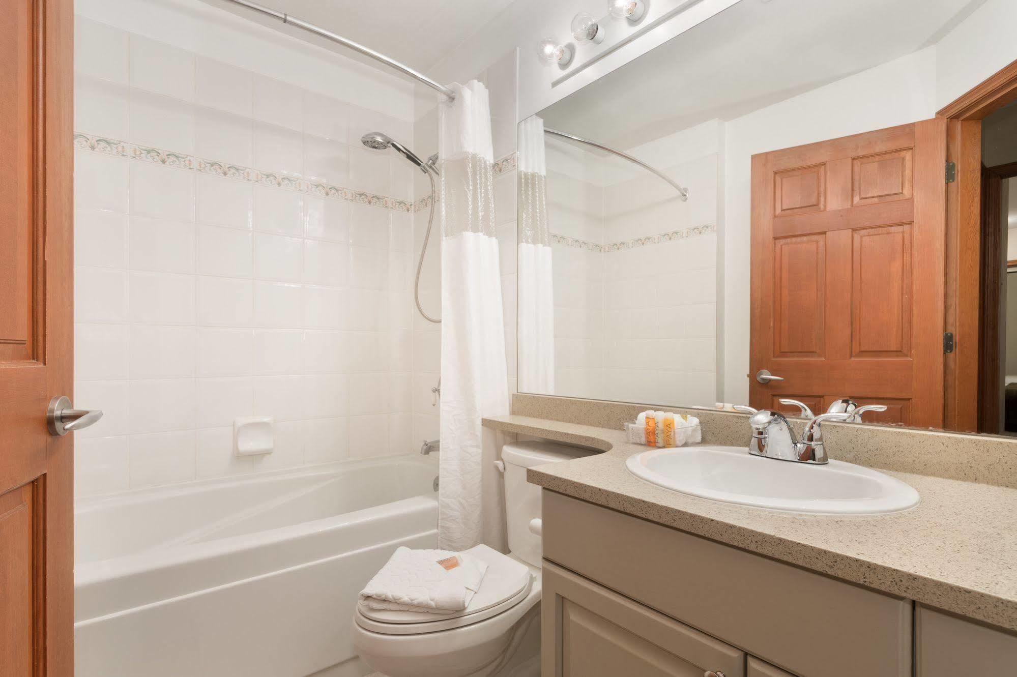 Hotel Stoney Creek Lagoons By Mountainview 3*